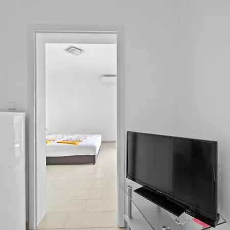 Appartamento Cozy In With Wifi Vodice